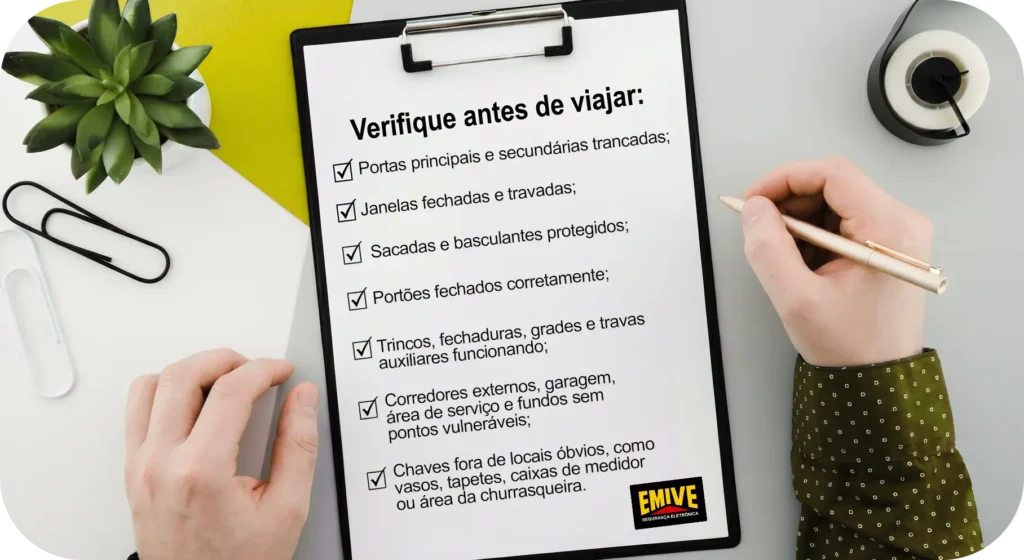 Verifique antes de viajar:
- portas principais e secundárias trancadas;
- janelas fechadas e travadas;
- sacadas e basculantes protegidos;
- portões fechados corretamente;
- trincos, fechaduras, grades e travas auxiliares funcionando;
- corredores externos, garagem, área de serviço e fundos sem pontos vulneráveis;
- chaves fora de locais óbvios, como vasos, tapetes, caixas de medidor ou área da churrasqueira.