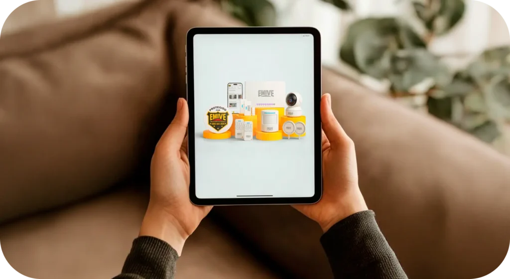 Segurança comercial: qual o melhor kit para proteger o seu negócio? 1 Imagem ilustrativa num tablet do kit de Segurança comercial da EMIVE